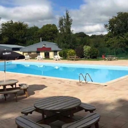 18 River View Chalet-Glan Gwna Holiday Park Caernarfon Eksteriør billede