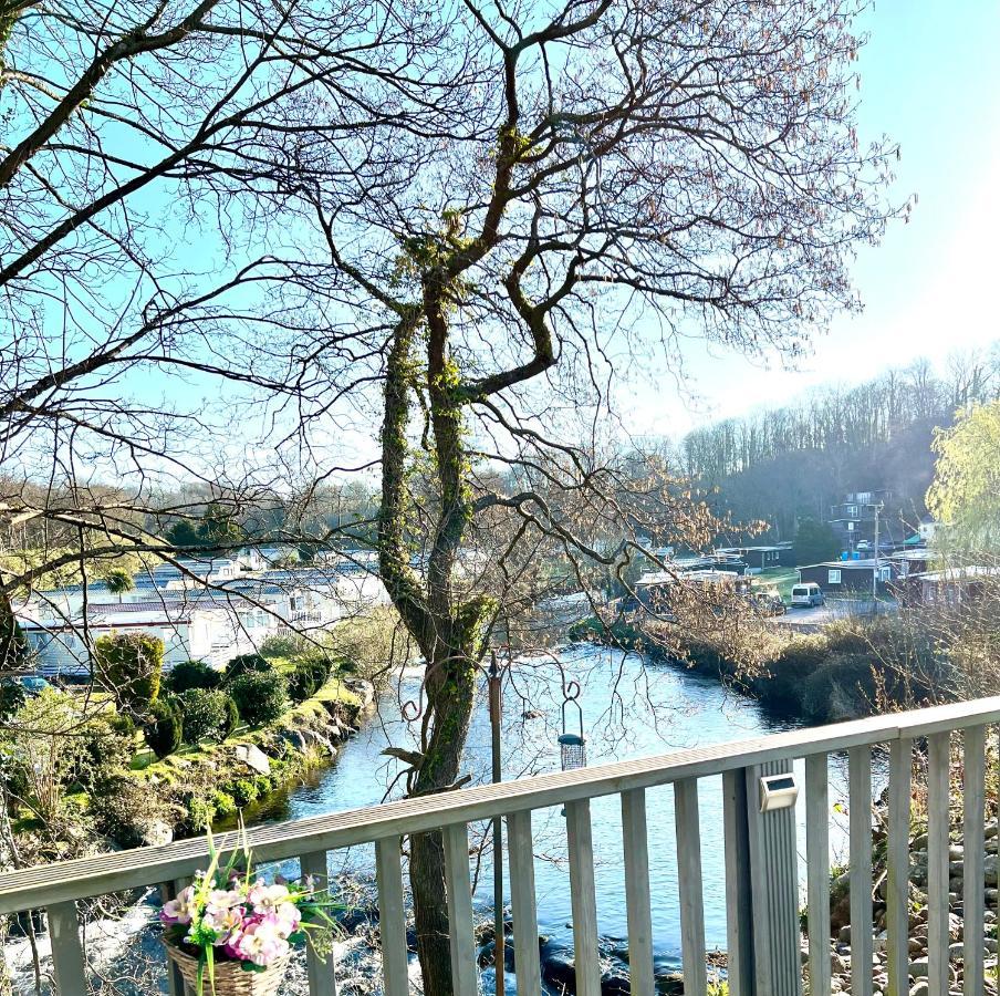 18 River View Chalet-Glan Gwna Holiday Park Caernarfon Eksteriør billede